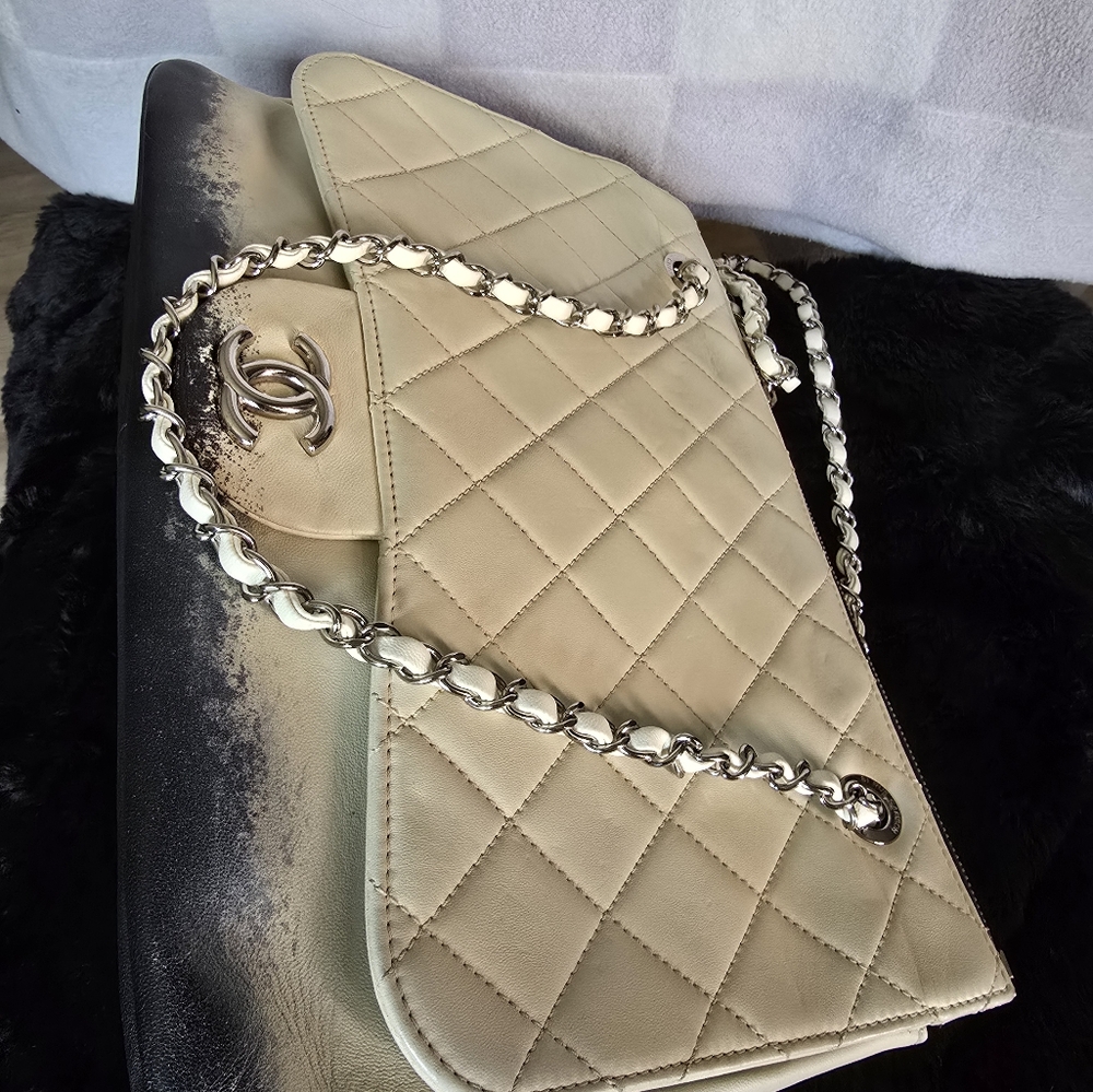 Authentic Chanel Blizzard Zip-flap Shoulder Bag - Picture 12 of 16